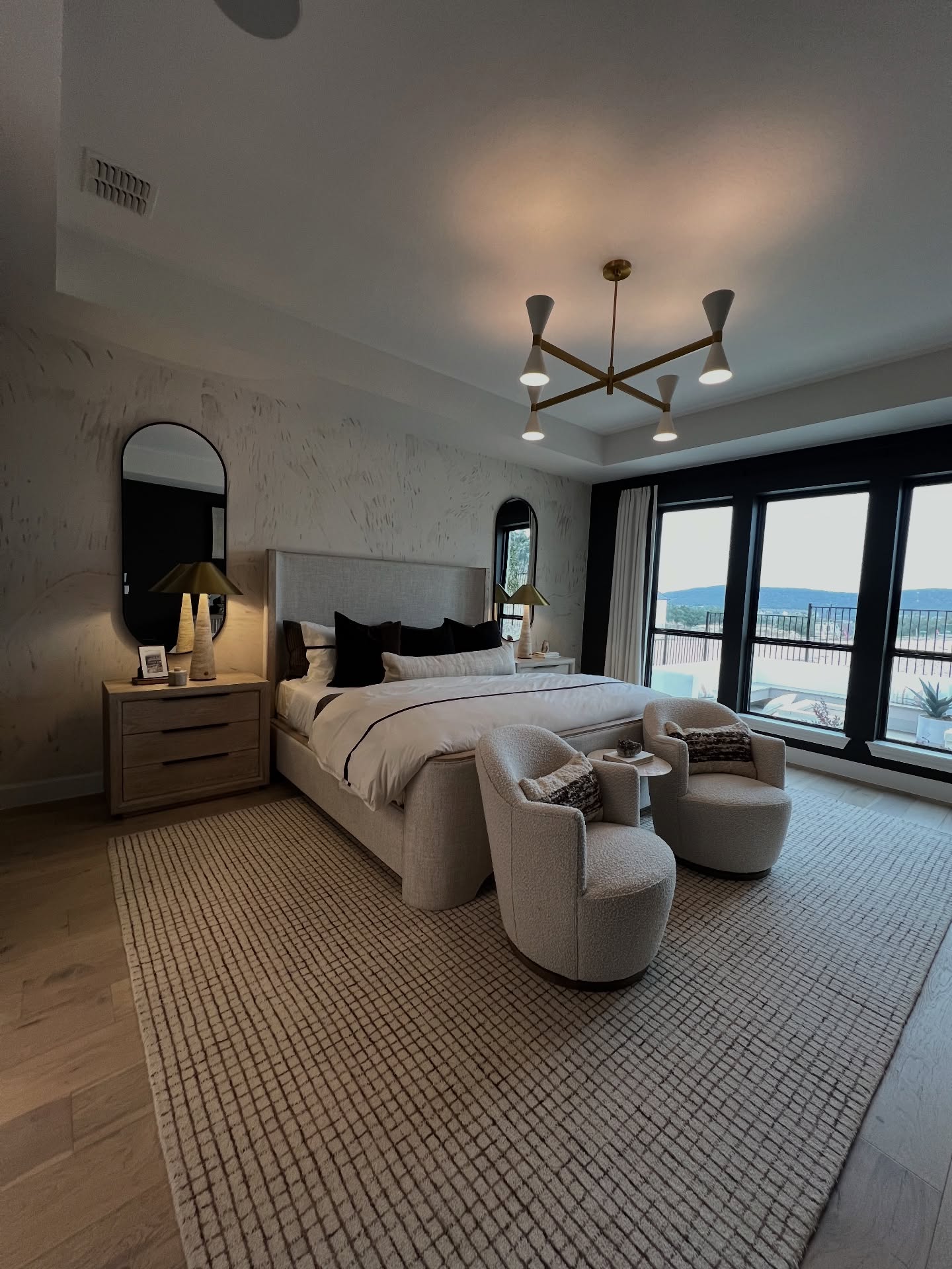 Roofing by Moe Shanon